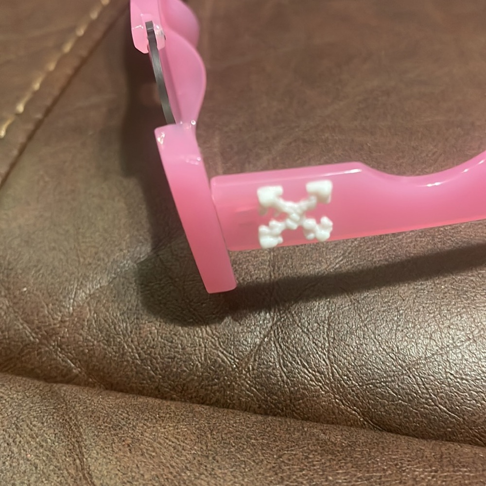 Off-white cady cut sunglasses Pink!!! - Picture 3 of 4